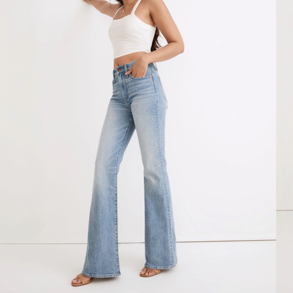 Madewell The Perfect Vintage Flare Jean in Delavan Wash